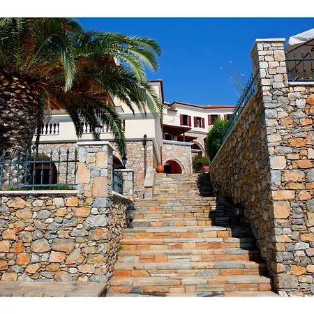 Alonissos For 4 People